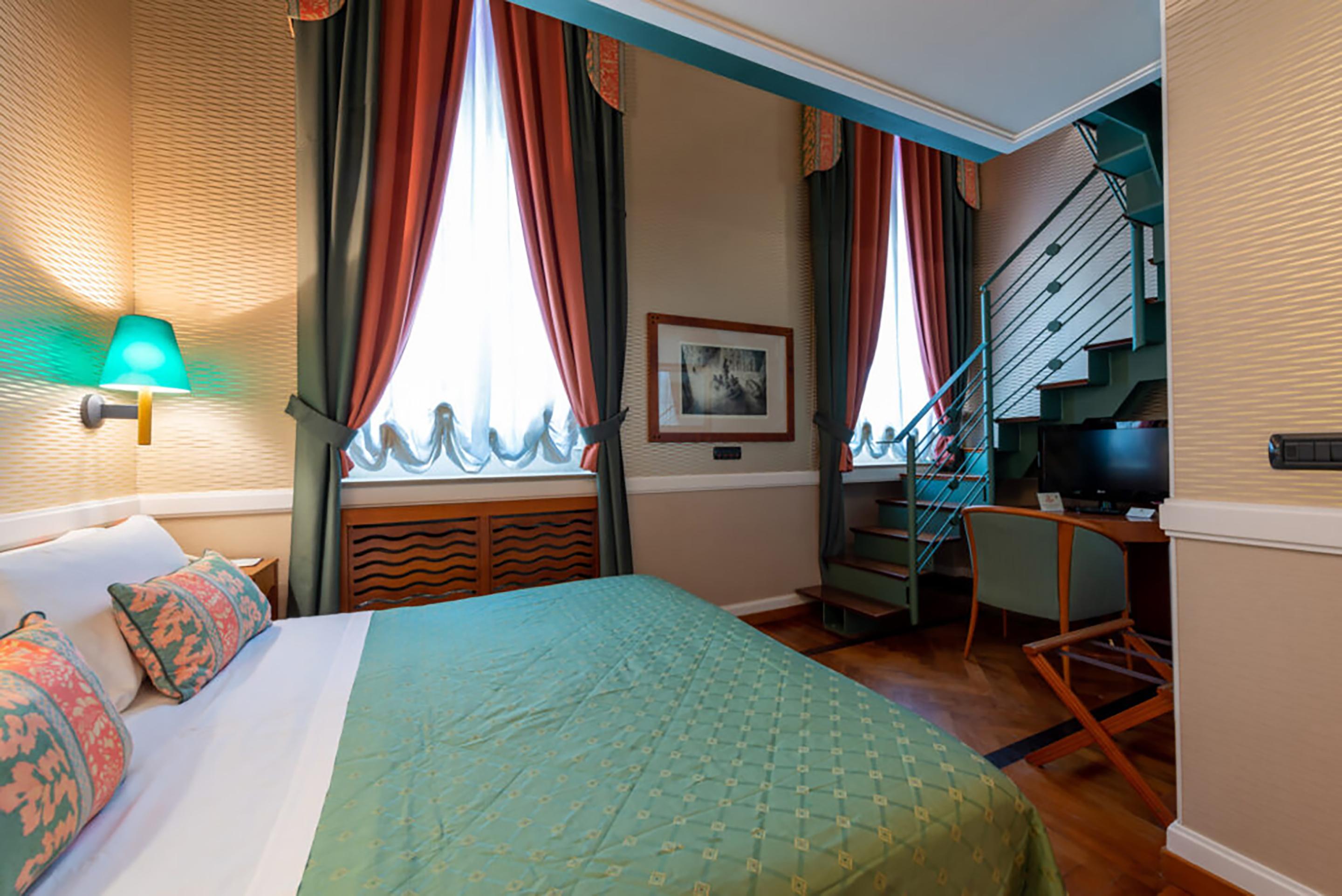 Grand Hotel Ortigia Syracuse Eksteriør bilde A room at the hotel